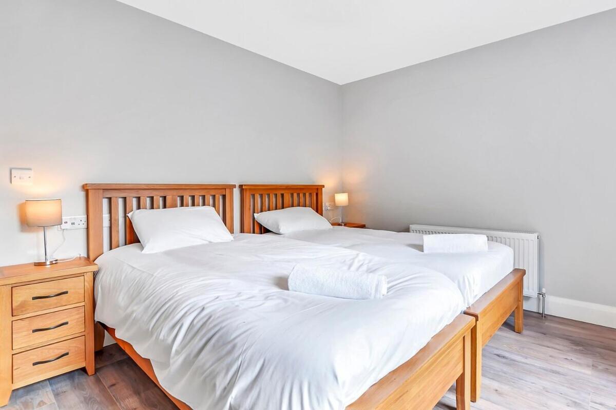 דאונינגס Bayview Luxury 2 Bedroom Apartment Ground Floor מראה חיצוני תמונה